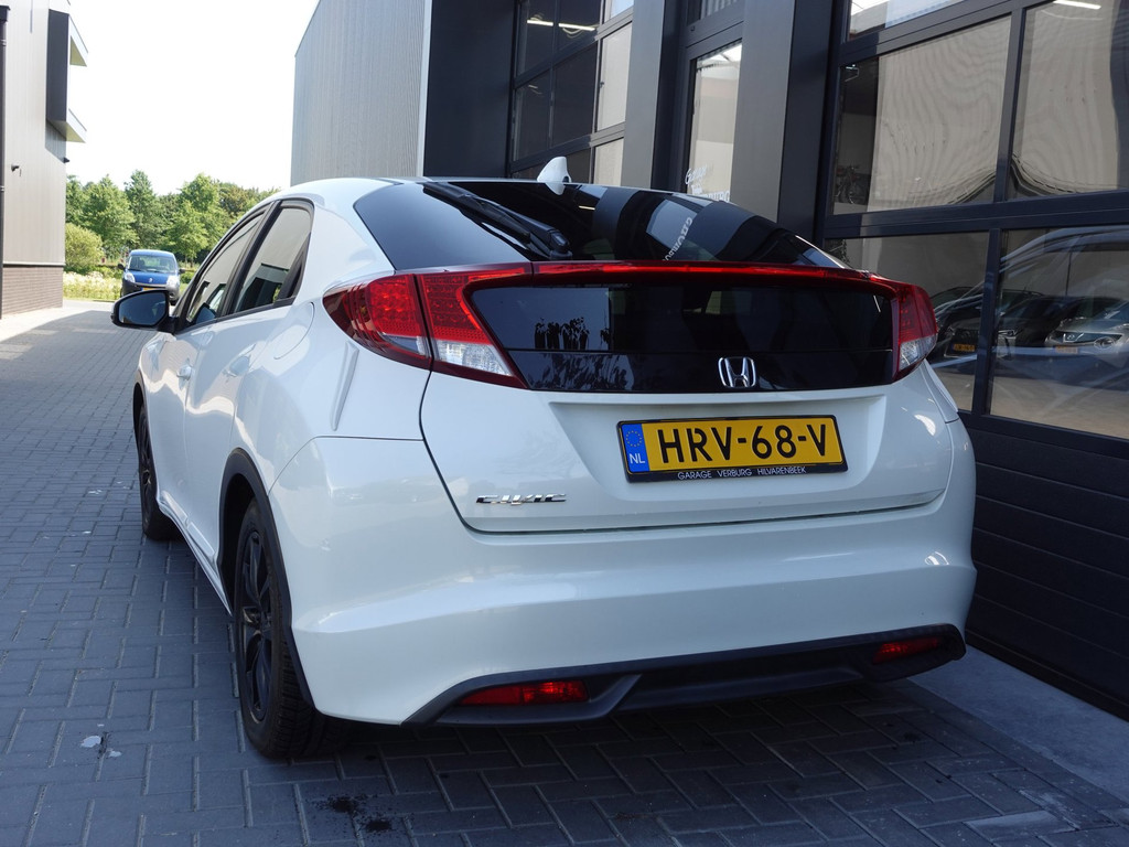 Mazda 3 2.0 GT-M (Navigatie,Camera,AdaptiveCruise,PDC,HUD,BOSE,Keyless) -- 61.728 Km -- 55866617-14.jpg | Garage Verburg