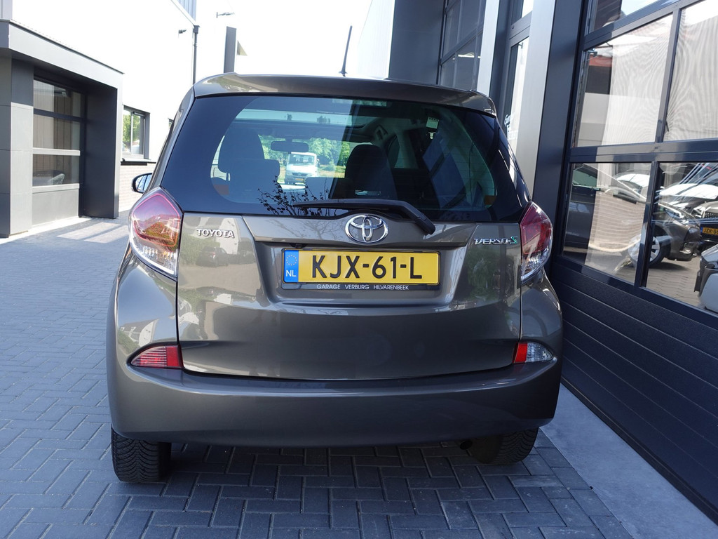 Mercedes-Benz B-Klasse 180 Prestige (Achteruitrijcamera,Cruise,PDC,Stoelverwarming,1/2 Leer) 39078832-17.jpg | Garage Verburg