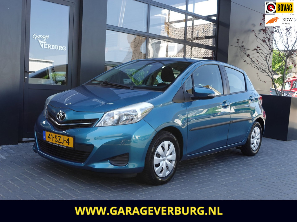 Toyota iQ 1.0 VVTi Executive (Navigatie,Keyless entry,Climatecontrol,Lm velgen,Spiegels elek.inklapbaar) 52262037-12.jpg | Garage Verburg