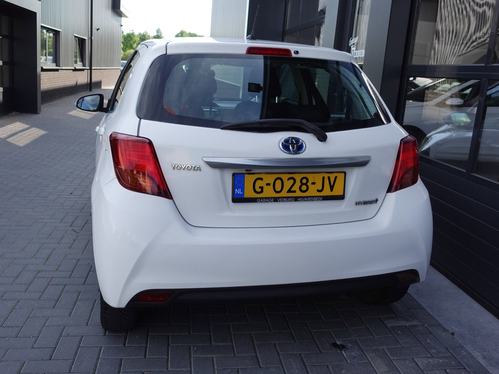 Toyota Auris 1.8 Hybrid Aspiration (Navigatie,Camera,Cruise,Stoelverwarming,Keyless) 51400201-18.jpg | Garage Verburg