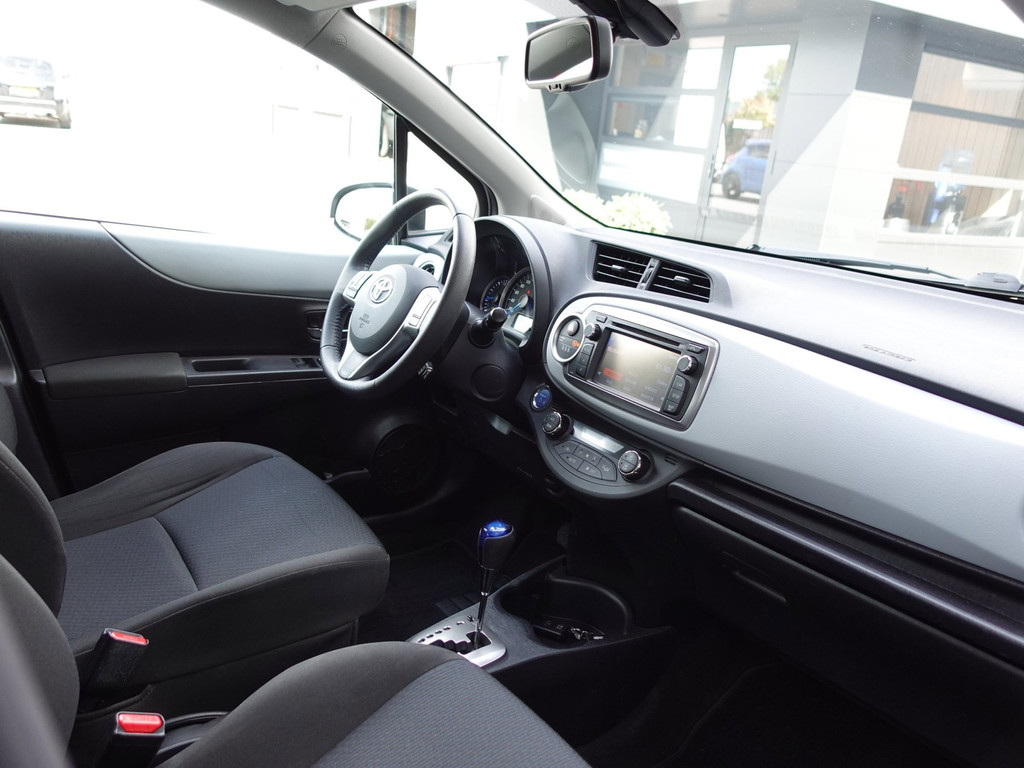 Toyota Yaris 1.5 Hybrid Automaat (Achteruitrijcamera,Cruise,Stoelverwarming,Designpakket,Lm velgen) 56201887-15.jpg | Garage Verburg