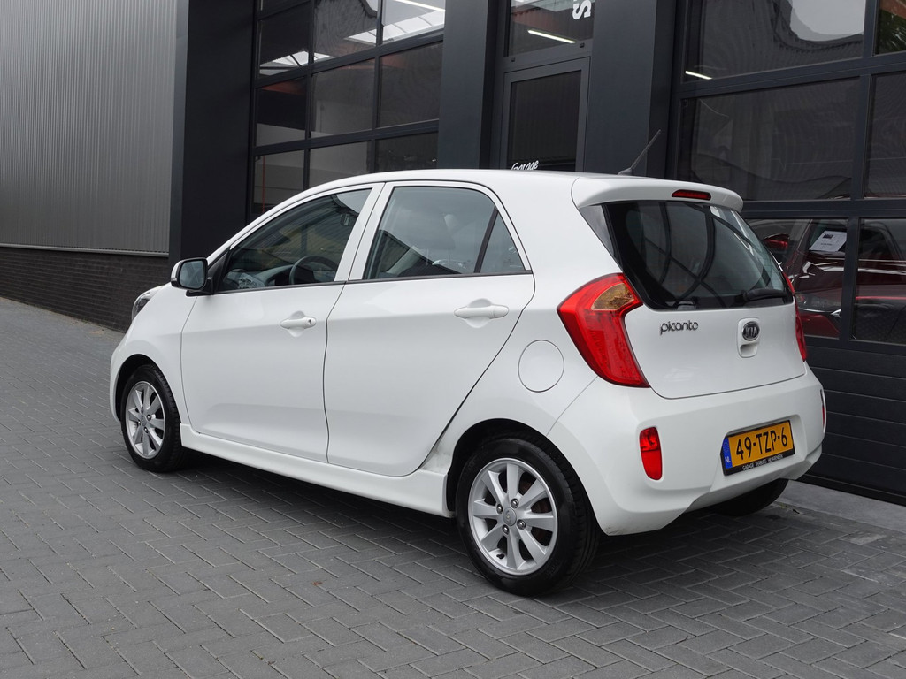 Toyota Yaris 1.3 VVT-i Sol Automaat - 73.325 Km 56482580-9.jpg | Garage Verburg
